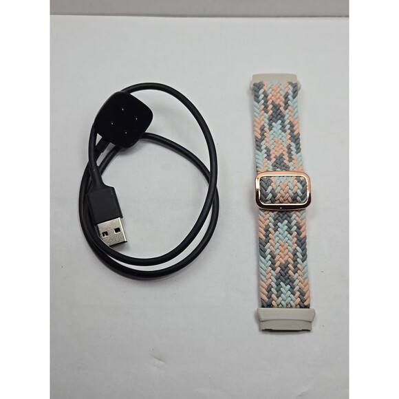 Fitbit Versa 4 GPS Smartwatch Charger Heart Rate Sleep Tracker Google Wallet NFC - Picture 11 of 11